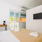 アパート Orange House ローマ