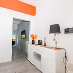 アパート Orange House